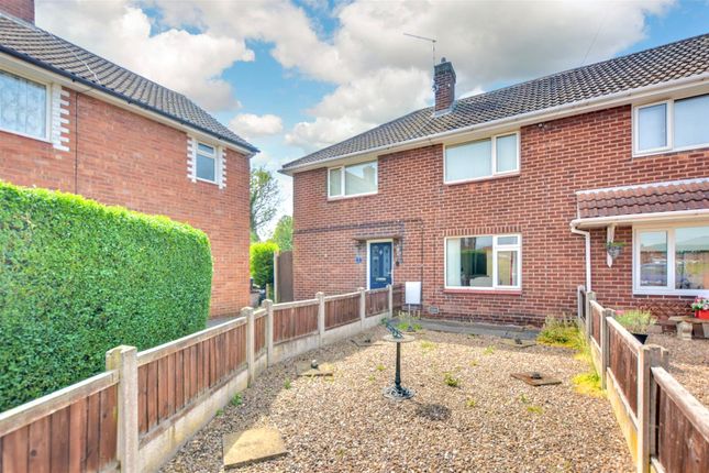 Walnut Grove, Calverton, Nottingham 4 bed semi