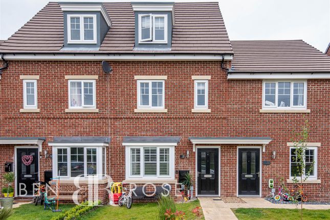Twine Way, Leyland 3 bed townhouse for sale