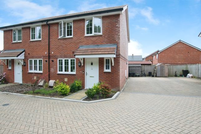 3 bedroom semi-detached house for sale