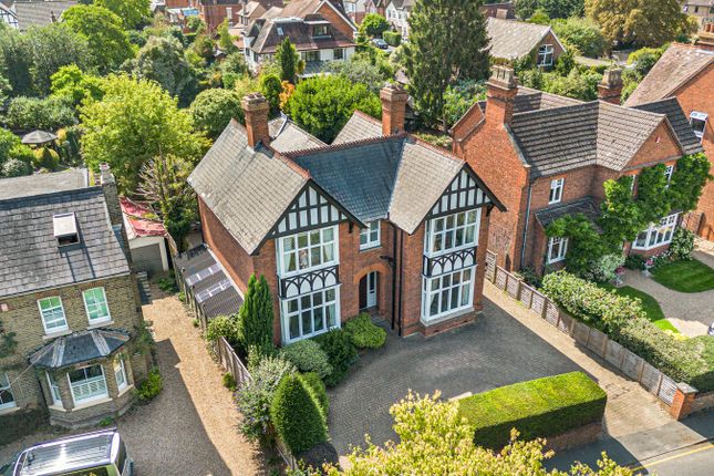 Manorcrofts Road, Egham, Surrey, TW20 5 bed detached house for sale