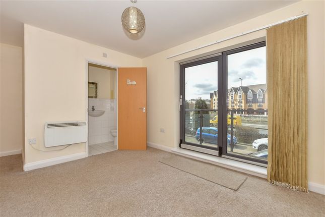 2 bed flat