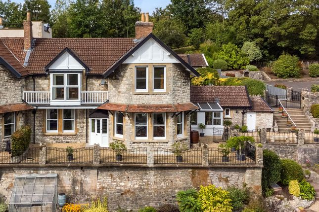 4 bedroom semi-detached house for sale