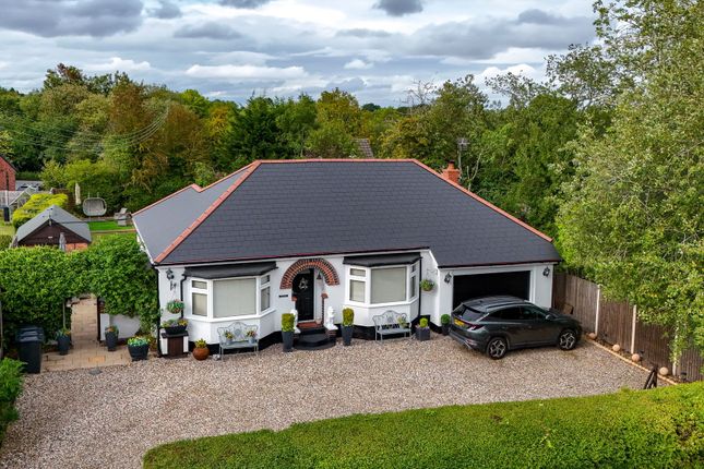 Packhorse Lane, Near Wythall, B38 3 bed detached house for sale