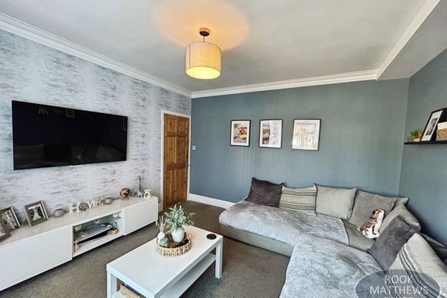 2 bedroom ground floor flat for sale