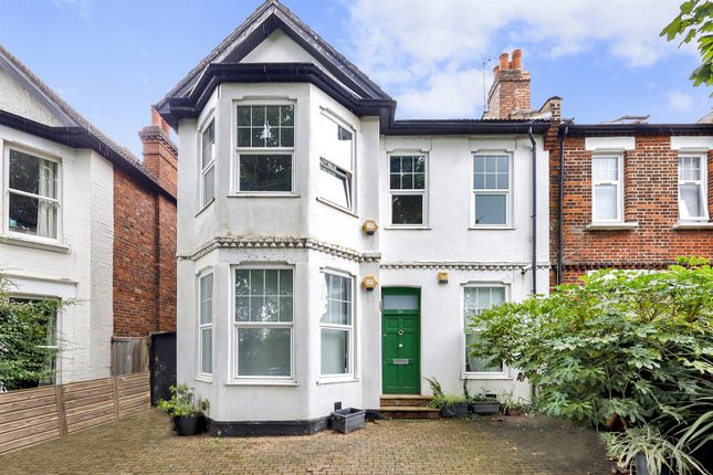 Westbere Road, London NW2 2 bed flat for sale