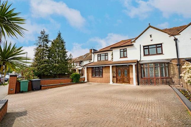 Norwood Road,  Southall, UB2 7 bed semi