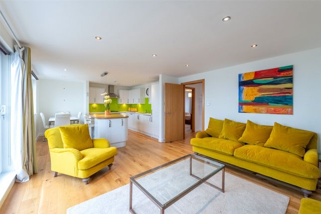 Flat 17, 5 Heron Place, Granton... 2 bed apartment for sale