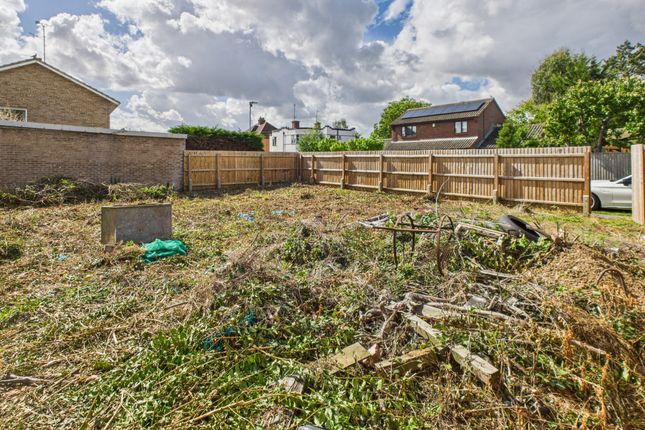 Park Avenue, Histon, Cambridge... 1 bed property with land for sale