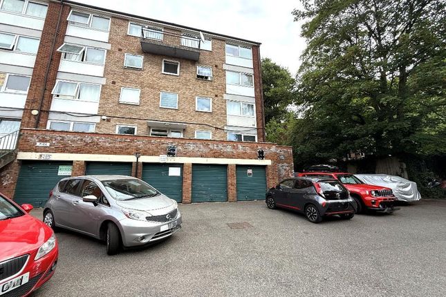 Luton LU2 2 bed flat for sale