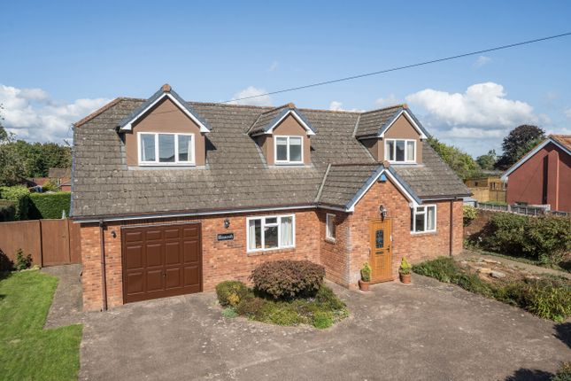 Willand Old Village, Willand... 3 bed bungalow for sale