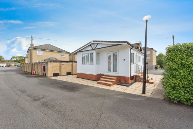2 bedroom park home for sale