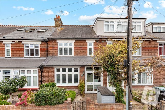 Meadow Road, Gravesend, Kent, DA11 3 bed terraced house for sale