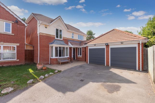 4 bed detached house