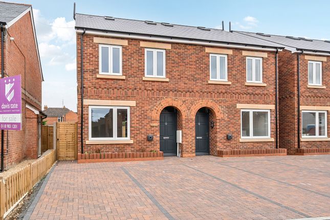 3 bedroom semi-detached house for sale