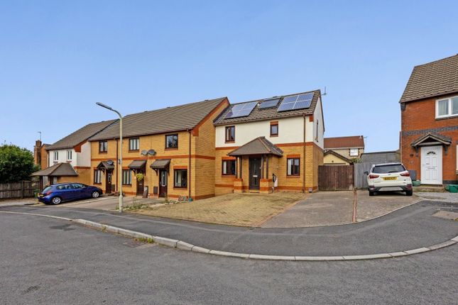 Cwrt Y Waun, Pontypridd CF38 3 bed end of terrace house for sale