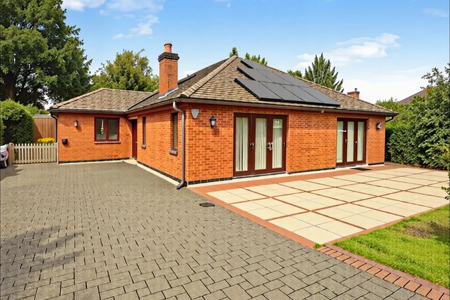 Coventry Road, Burbage 3 bed detached bungalow for sale