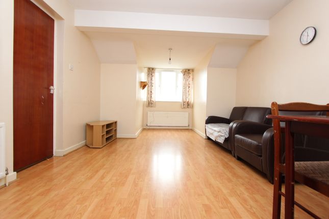 Headstone Road, Harrow Centre 2 bed apartment for sale