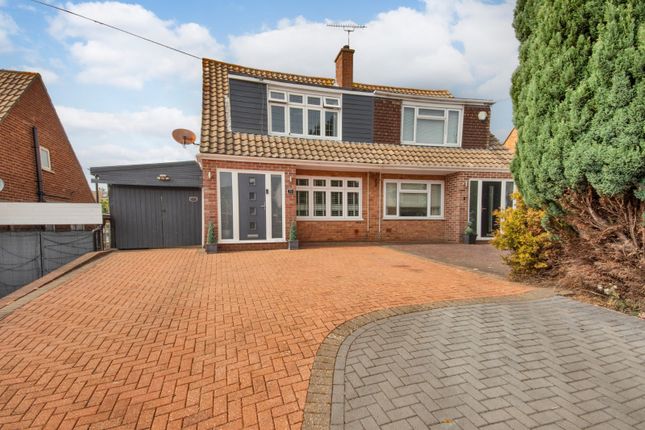 Flowerhill Way, Istead Rise... 3 bed semi