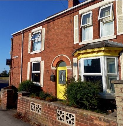 5 bed end terrace house
