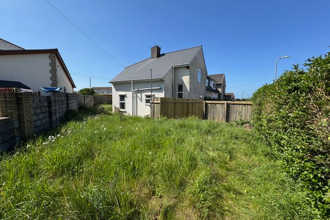 North Avenue, Kenfig Hill CF33 3 bed end of terrace house for sale