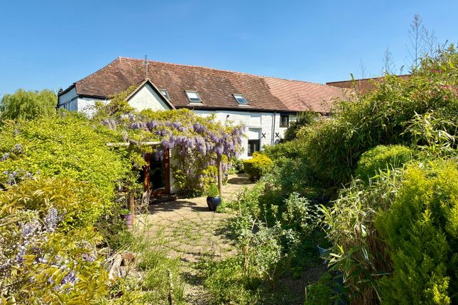 St Marys Lane, Tewkesbury GL20 3 bed semi