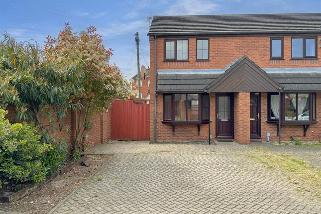 Oliver Close, Newark 2 bed end of terrace house for sale