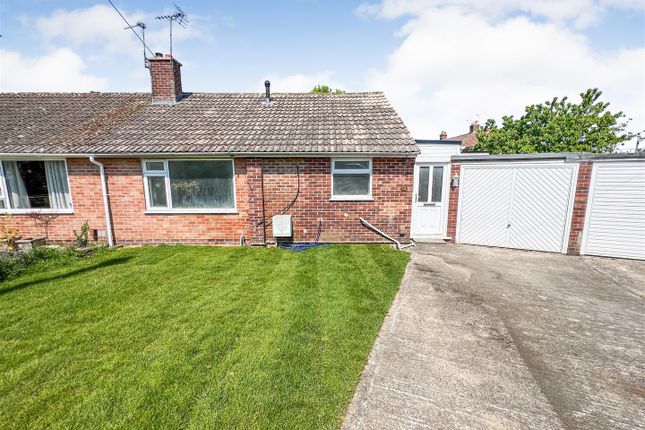 2 bedroom semi-detached bungalow for sale