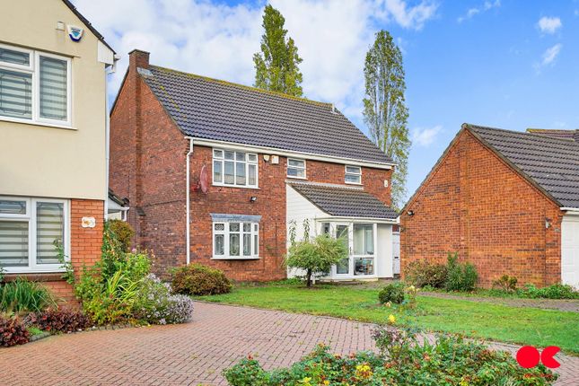 Tyle Green, Hornchurch RM11 4 bed detached house for sale