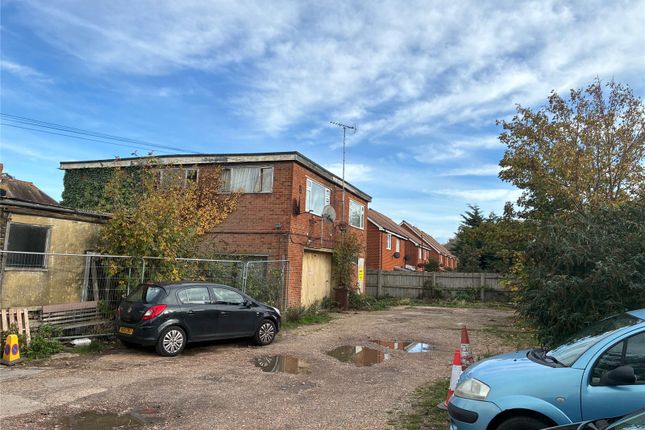 Terraced house for sale