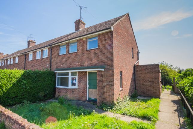 Fettledine Road, Wellingborough NN9 3 bed semi