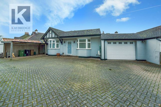 Salisbury Road, Worcester Park, KT4 3 bed detached bungalow for sale