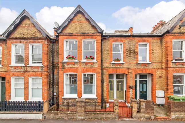 2 bedroom ground floor flat for sale