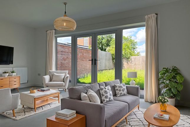 2 bedroom semi-detached bungalow for sale