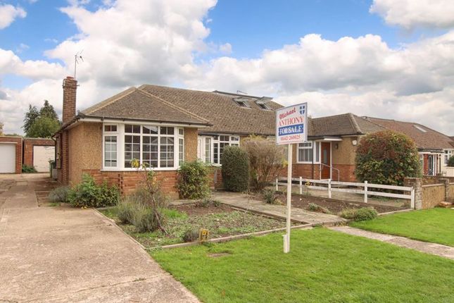Adeyfield Gardens, Hemel Hempstead 2 bed semi