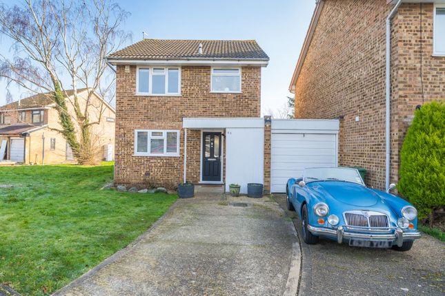 GOLDSWORTH PARK 3 bed link detached house for sale