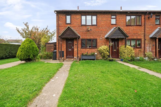 Simons Close, Crowborough 3 bed end of terrace house for sale