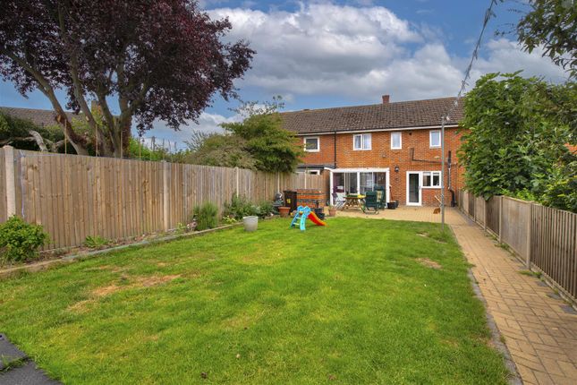 Drage Road, East Peckham, Tonbridge 3 bed terraced house for sale