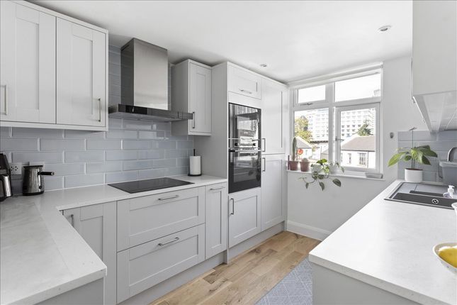 Yeldham Road, Hammersmith, London, W6 4 bed apartment for sale