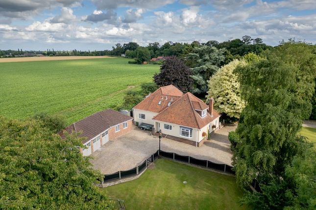 Great Plumstead 5 bed detached house for sale