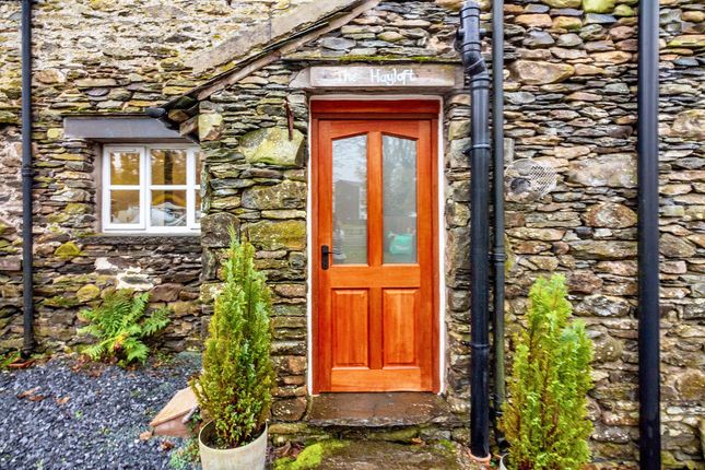 Gilthroton Hayloft 2 bed terraced house for sale