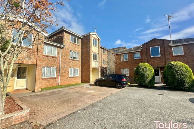 Hayes Court, Totnes Road, Paignton 2 bed flat for sale