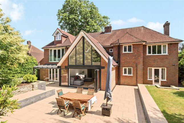 Woodham Road, Horsell, Surrey, GU21 5 bed detached house for sale
