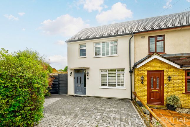 Loughton IG10 4 bed end of terrace house for sale