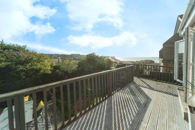 7 bed detached house