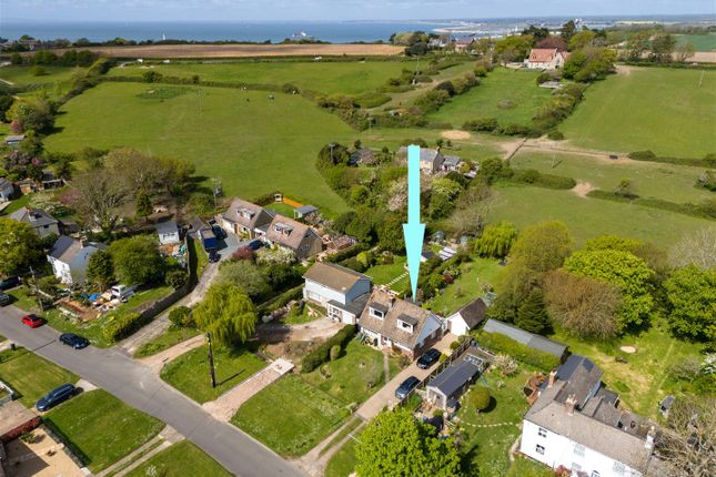 Norton Green, Isle of Wight 3 bed detached house for sale
