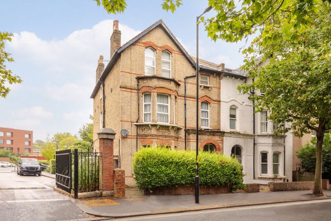 4 bedroom flat for sale