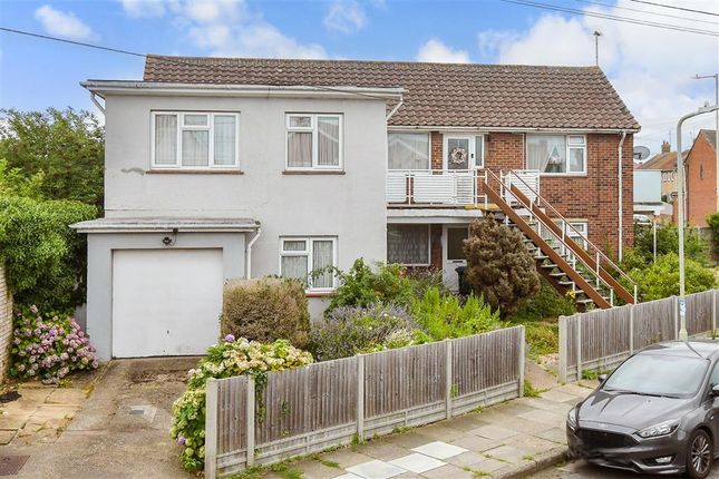 Selsea Avenue, Herne Bay, Kent 2 bed ground floor flat for sale