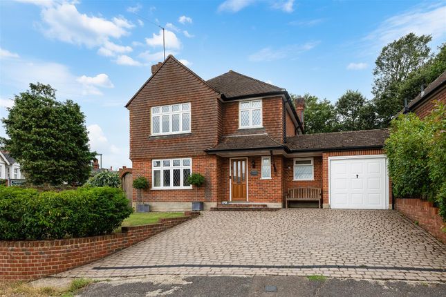 Grove Avenue, Epsom 3 bed detached house for sale