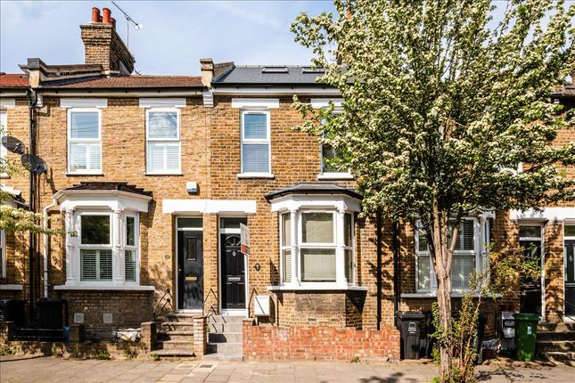 Bushberry Road, Victoria Park, E9 4 bed terraced house for sale