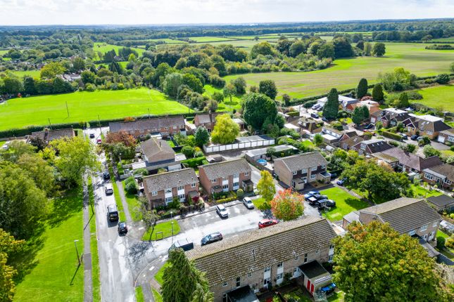 Grymsdyke Road, Wigginton, Tring HP23 2 bed flat for sale